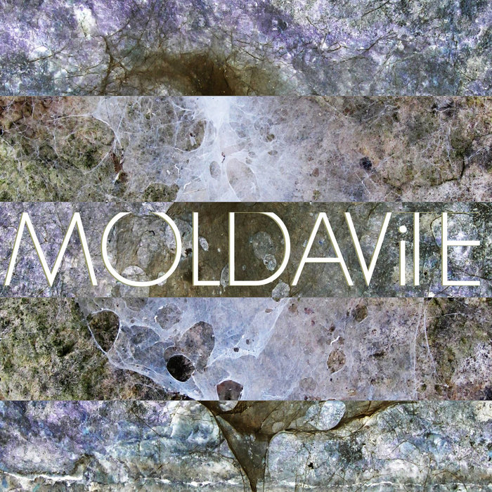 Moldavite — Photo