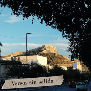 Versos sin salida cover
