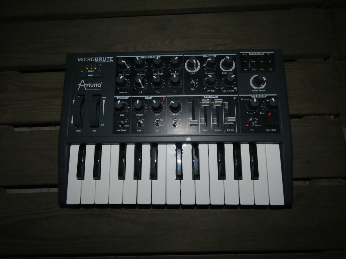 asa9000 ANALOG SYNTHESIZER TECHNO MUSIC asa9000