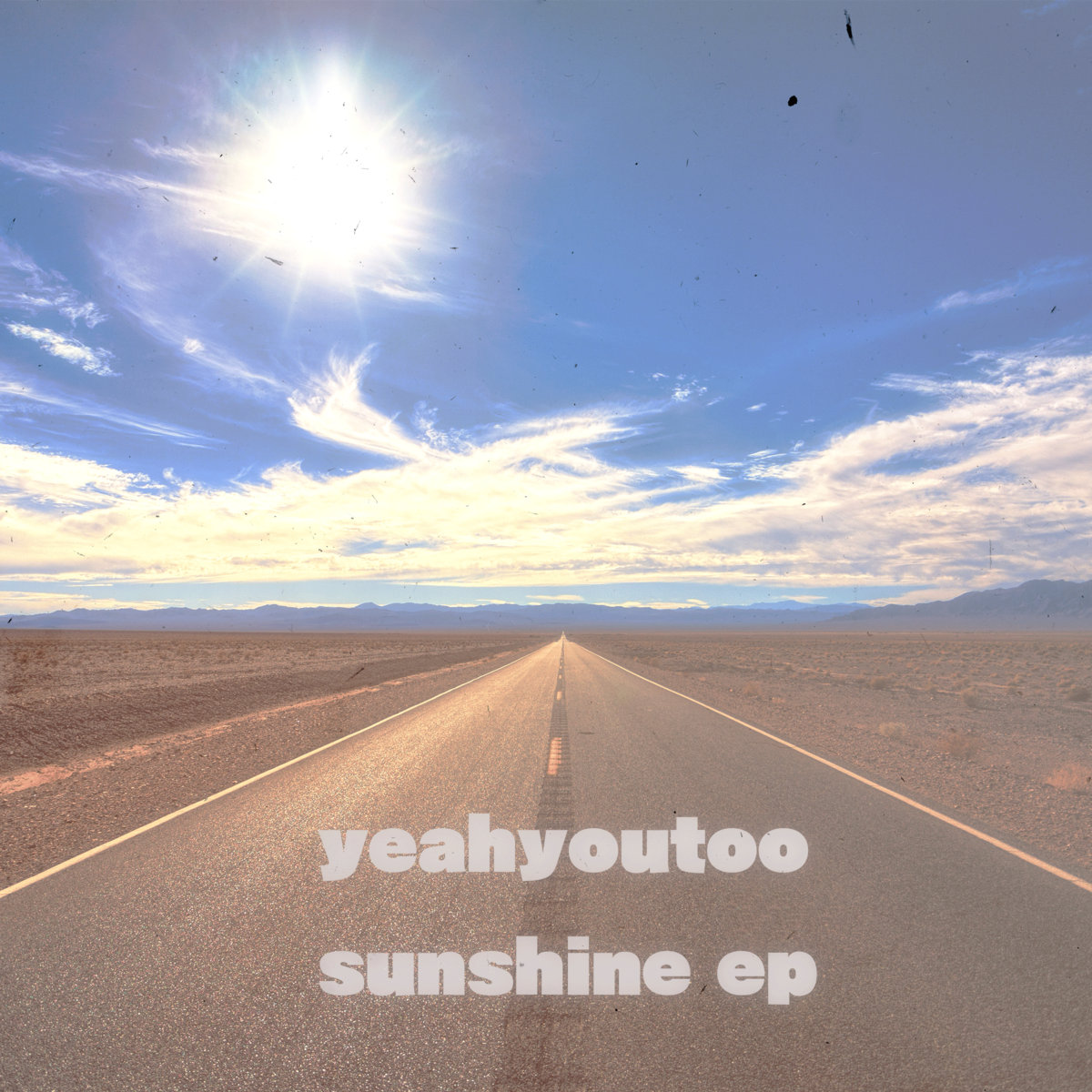 美しい紅葉と富士山の湖畔の景色, image size:1200x1200