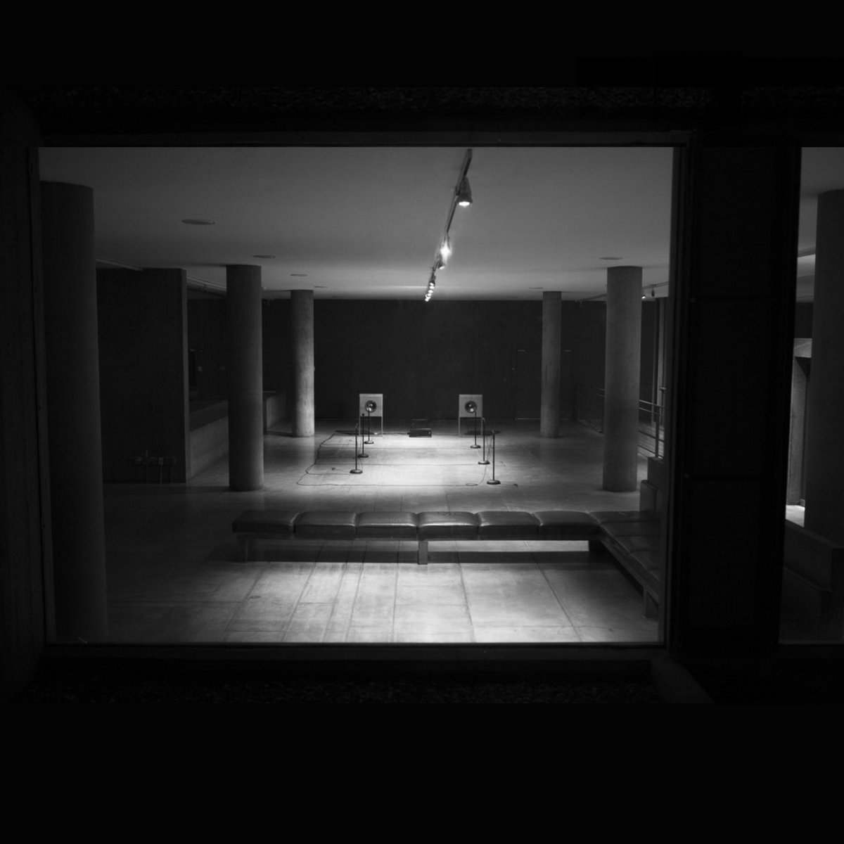 Radioland (Panorámica) | STEPHAN MATHIEU + CARO MIKALEF | LINE