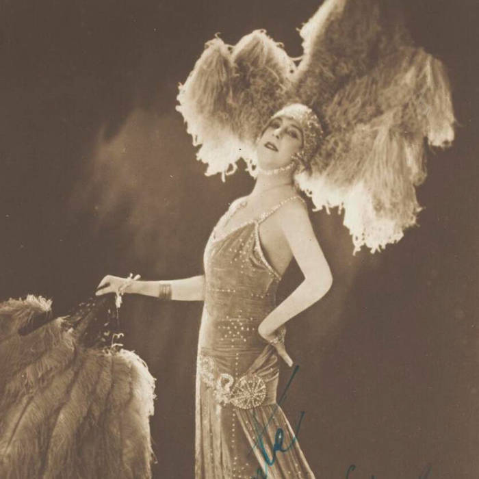 Love and Carnations: Drag Artists of Barcelona (1920s-30s