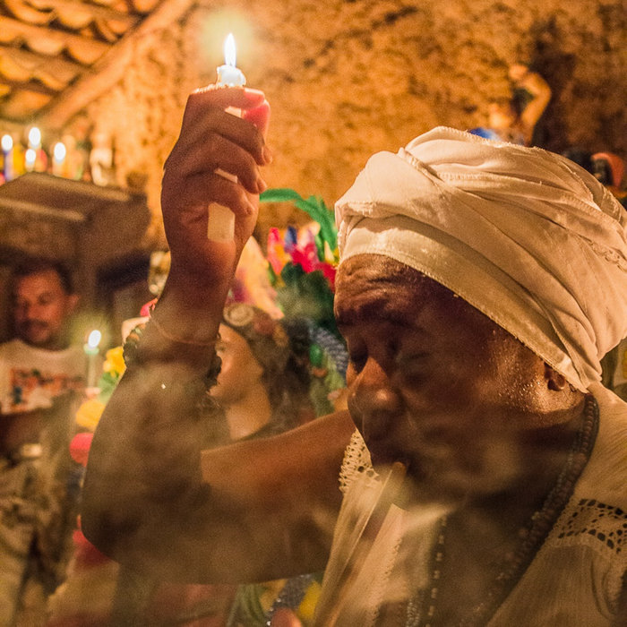 Ensinamentos da Preta Velha Vovó Maria Conga Valciãn Calixto