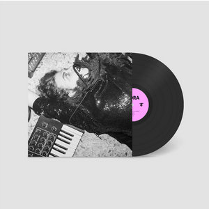 LLORA cover