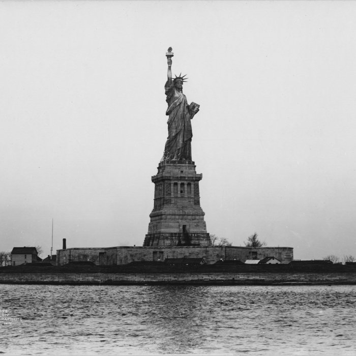 Shades | Alon Peretz