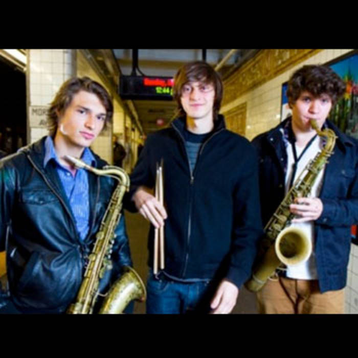 Moon hooch википедия. Wenzl mcgowen - disco cone (take it high). @lexa_mc_oo:traffic cone sax man wenzl mcgowen оригинал. Moon исполнитель. Wenzl mcgowen enisa disco cone.