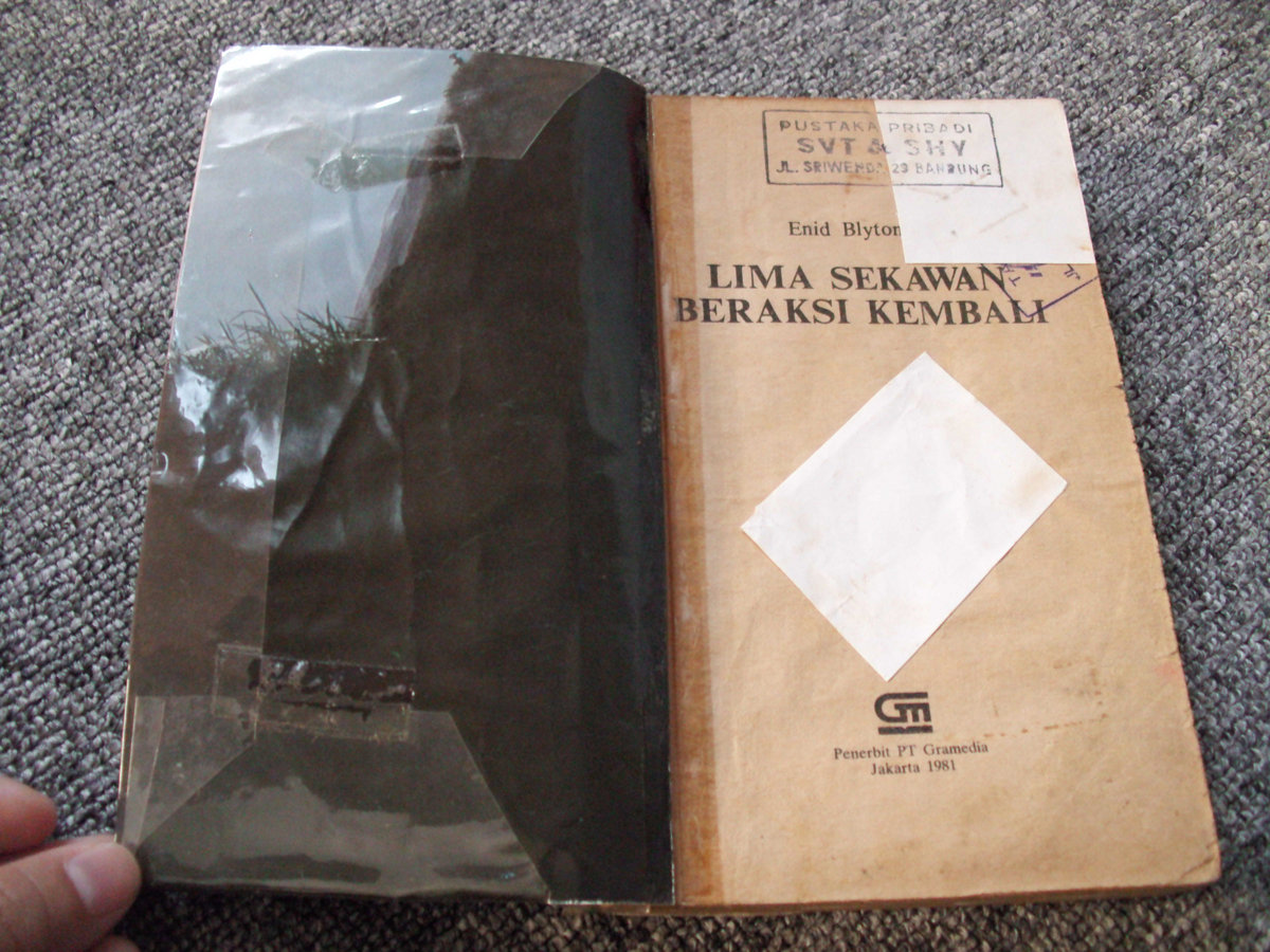Novel 12 Menit Pdf