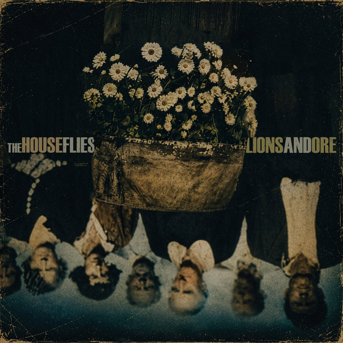 Pochette de Lions and Ore par The House Flies