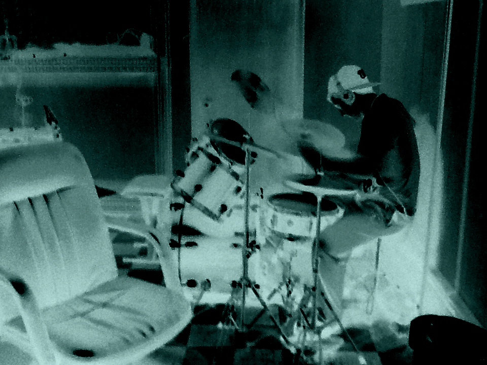 demo(n) | Born and Razed
