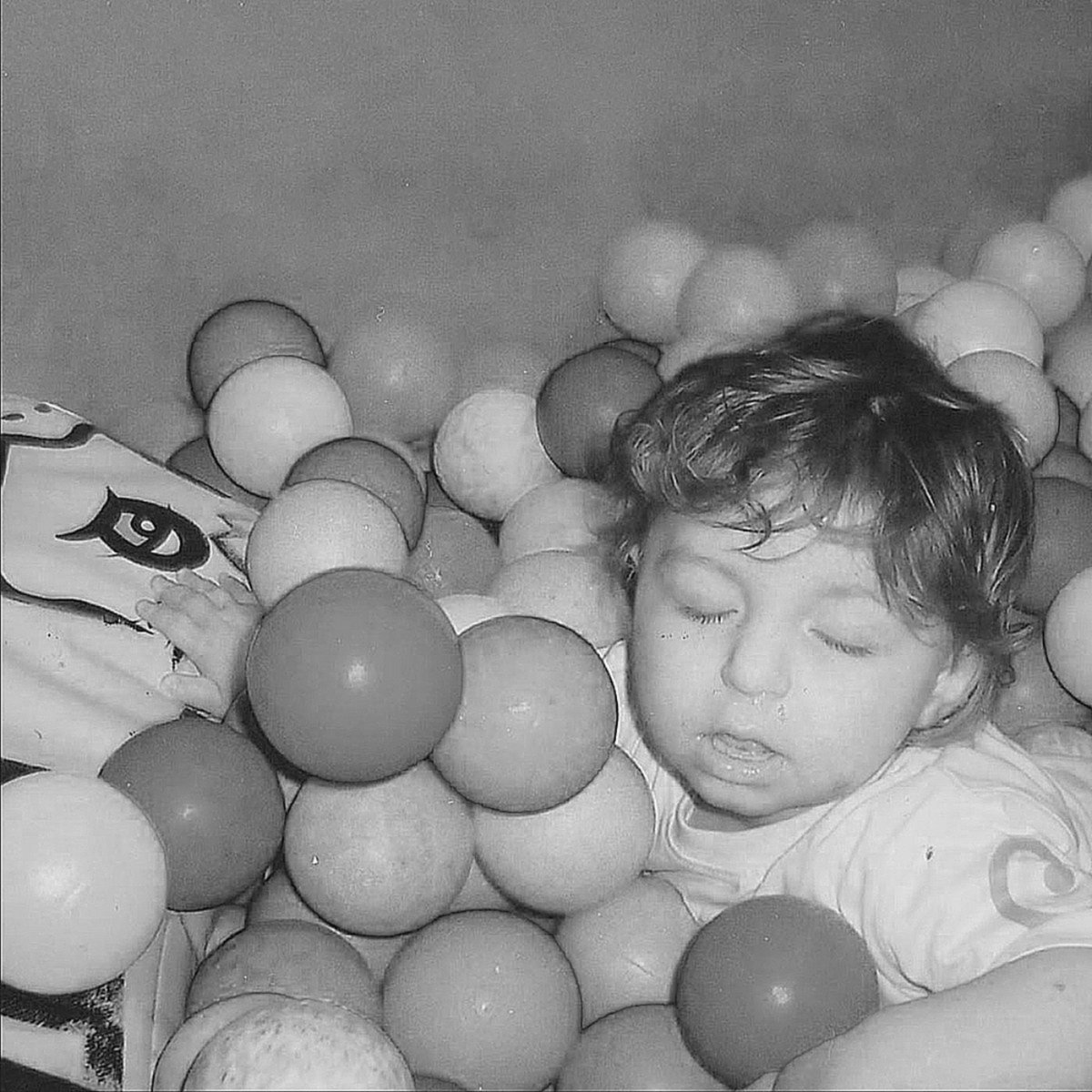 acting-like-a-child-mild-inflatables-museum