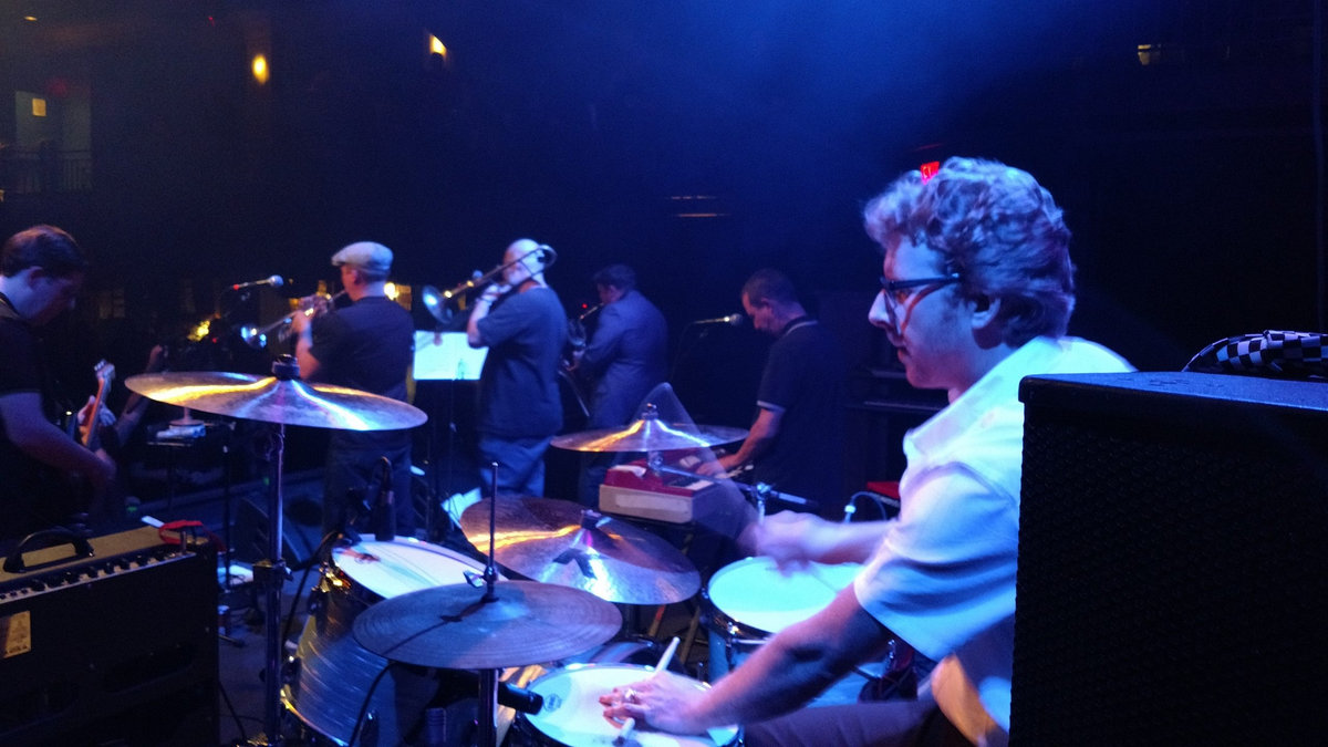 Sledgehammer (live) The Players Band