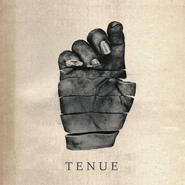 Tenue hand deals