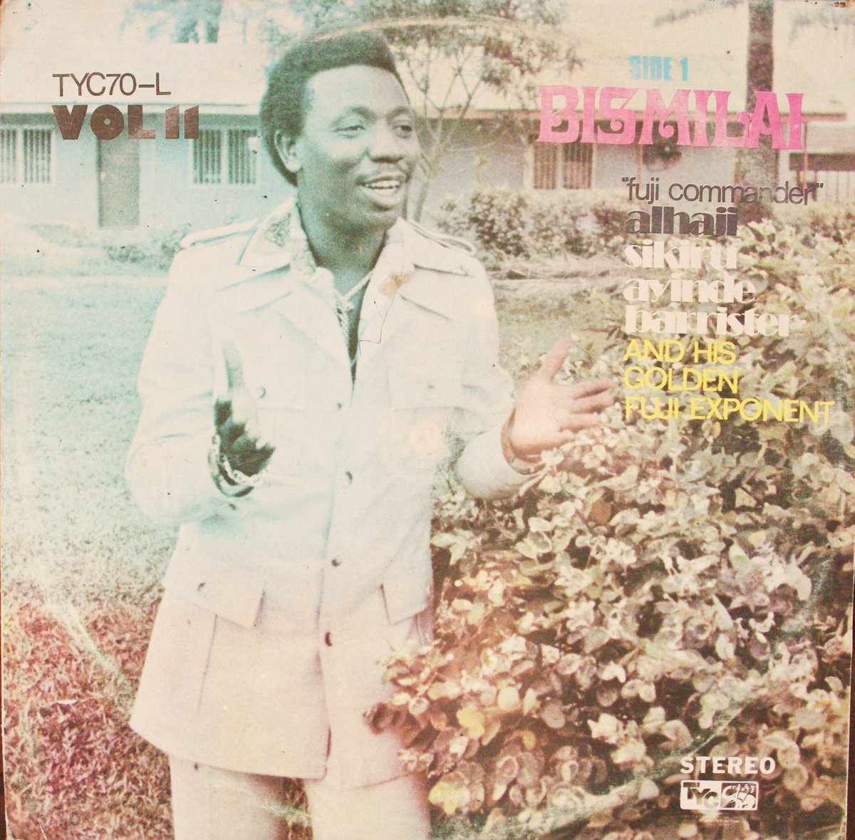 Erotik va pornografik videolarni onlayn tomosha qiling Yalangoch kokrak va eshak va mushuklar bilan jinsiy aloqa