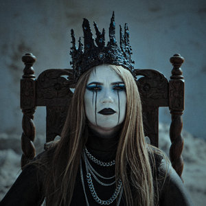 Black Spikes — Imperatorė