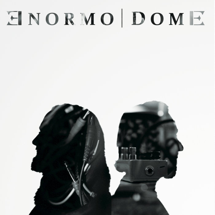 Enormodome — Photo