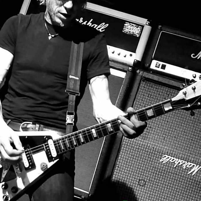 Soaring Psychedelic Jam in 2 Keys (69 BPM) Now YOU Shred