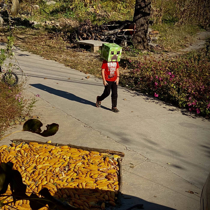 In The Gloaming
von Lothar Ohlmeier / Isambard Khroustaliov / Rudi Fischerlehner