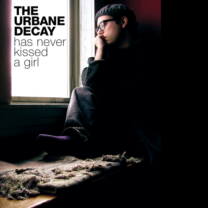 Never kissed a girl, hot old lady in bootyshorts porn