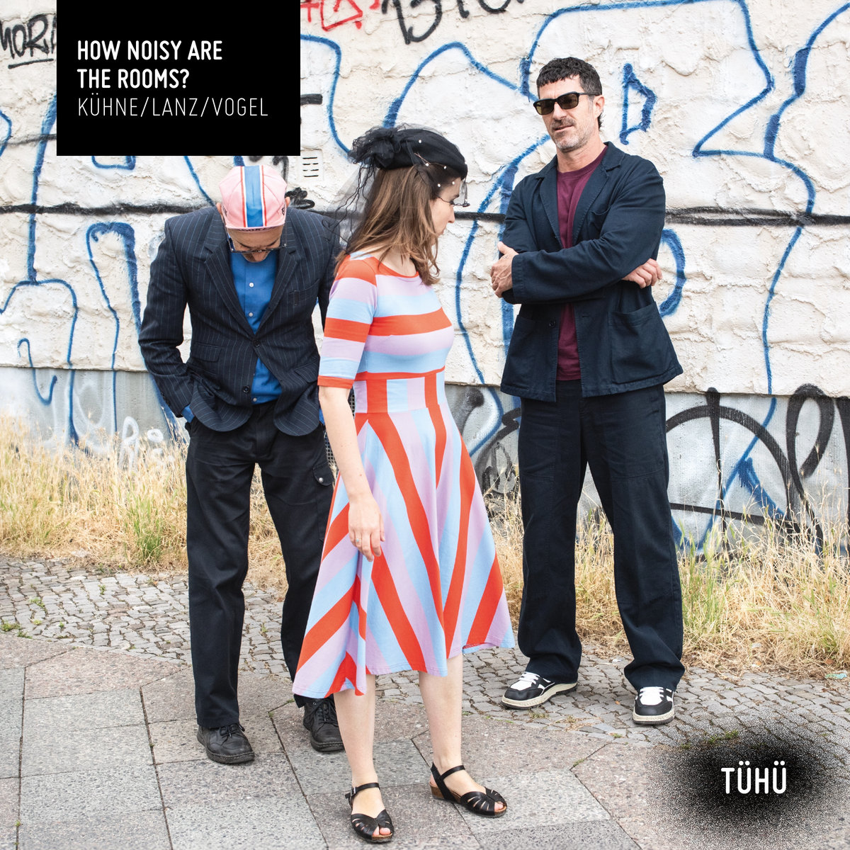 Tühü — HOW NOISY ARE THE ROOMS? special guest: SHELLEY HIRSCH