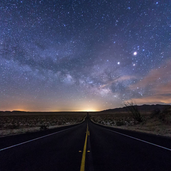 Chasing Headlights Cwtch