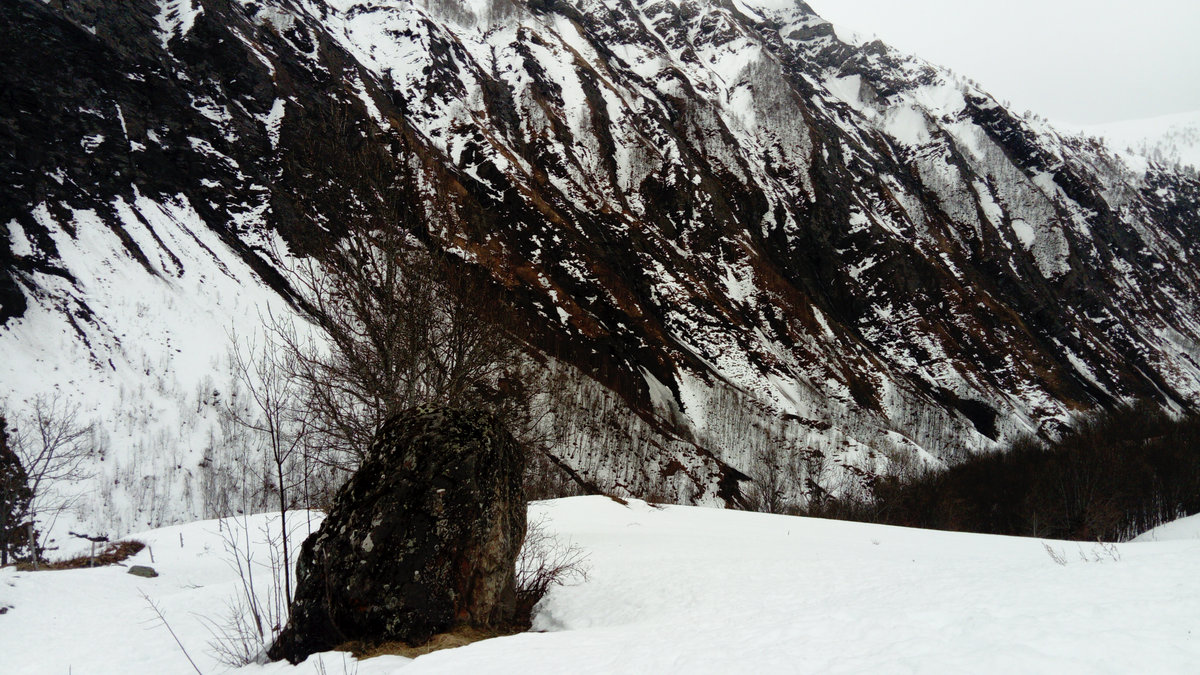 Le Vent Dans La Grange Et La Neige Qui Tombe Du Toit World S Blowings La Haut Dans L Ocean