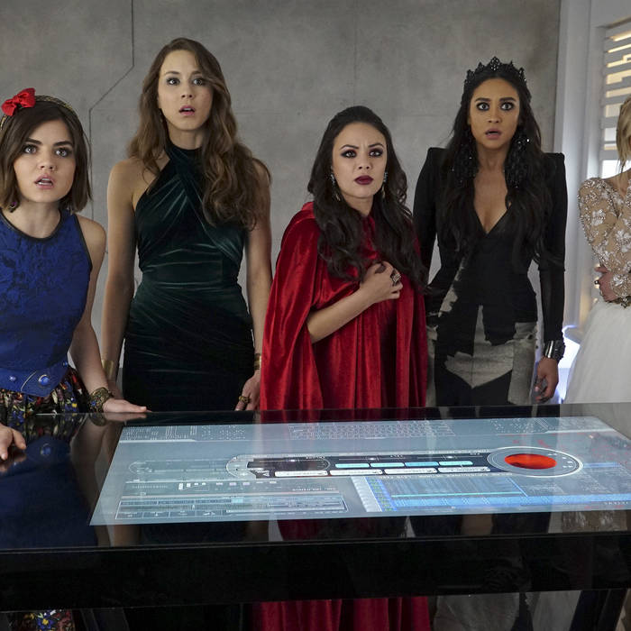 Watch Pretty Little Liars Christmas Special Online Yellianaki
