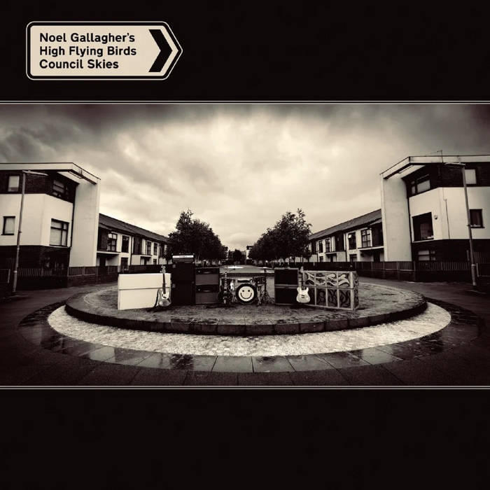 Noel Gallagher's High Flying Birds「Bac…」 NOEL GALLAGHER's HIGH FLYING BIRDS - High Flying Birds