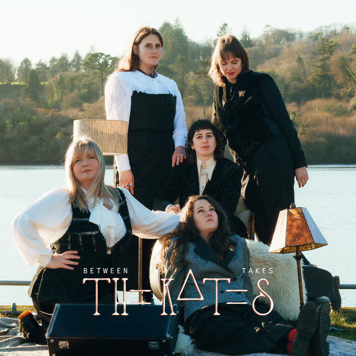 Pochette de Between Takes par The Kates