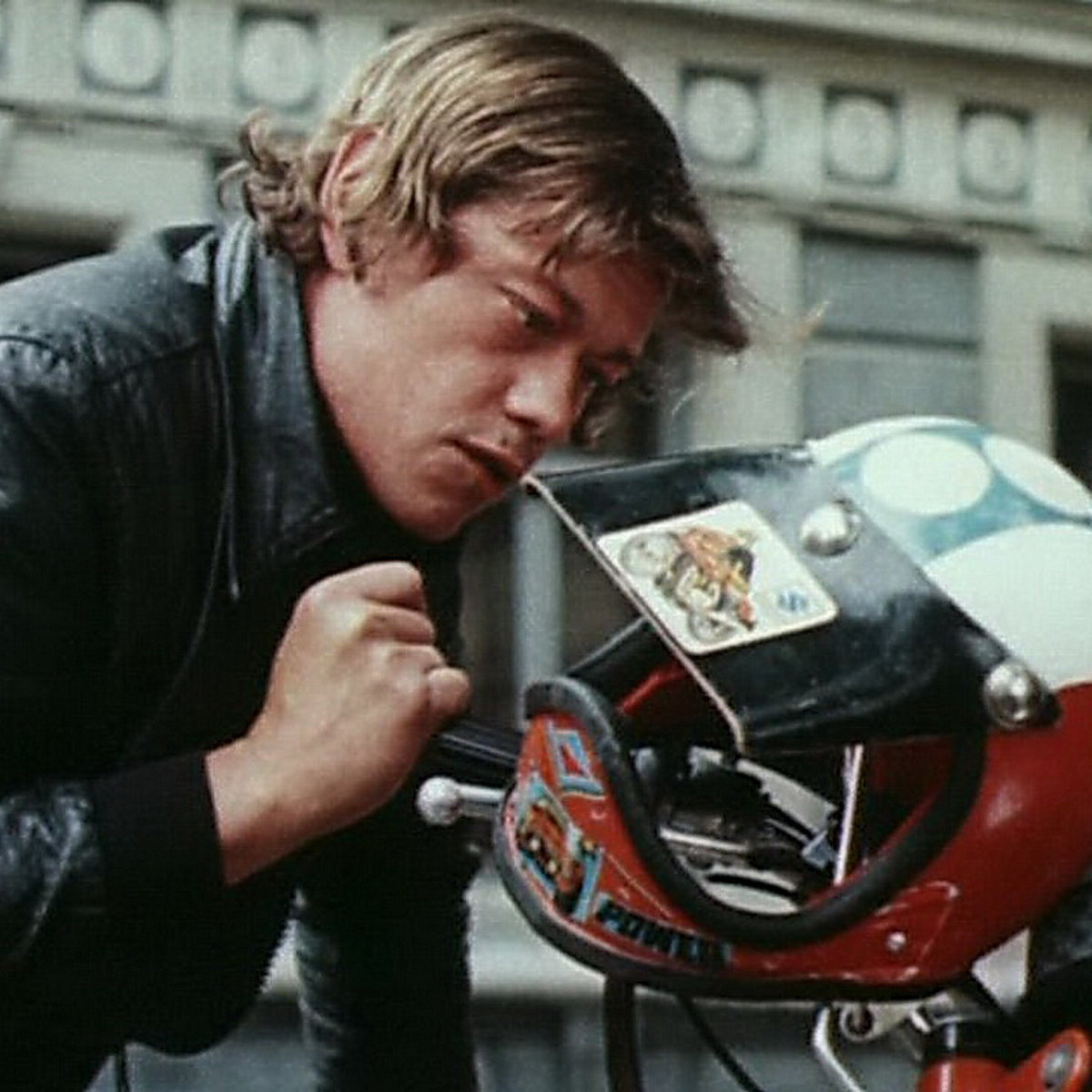 Ури кнопка. Урри из электроника. Ури кнопка. Караченцов урри. Ури кнопка.