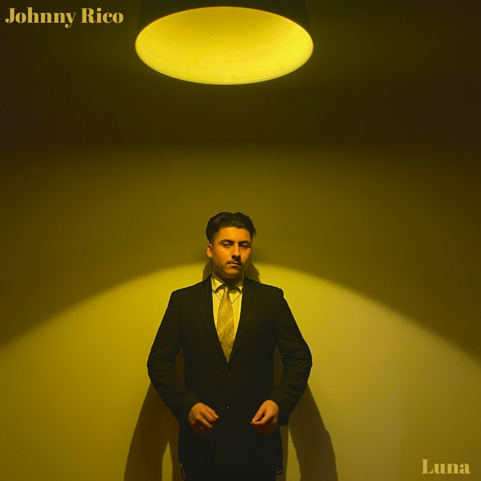 Luna | Johnny Rico
