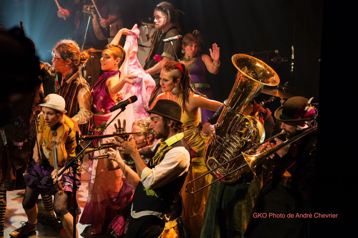 Sirba Gypsy Kumbia Orchestra sirba