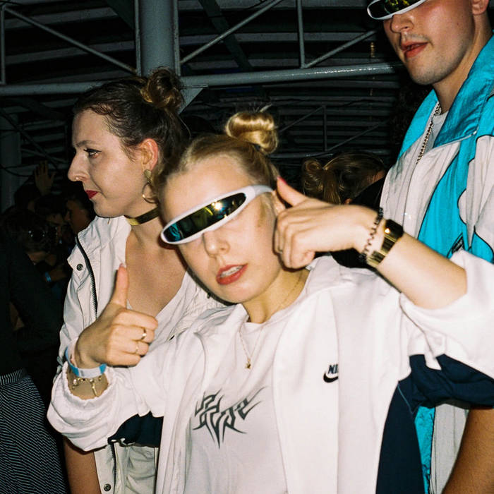 American Rave Girl What Is A Rave Girl
