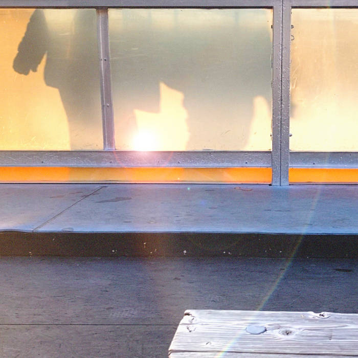 Music | MoritaSaki in the pool
