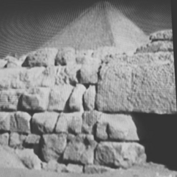 THE WALL OF THE CROW The Smudge