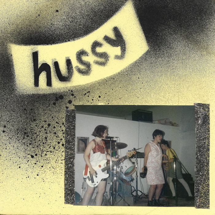 Hussy — Photo · live_stage