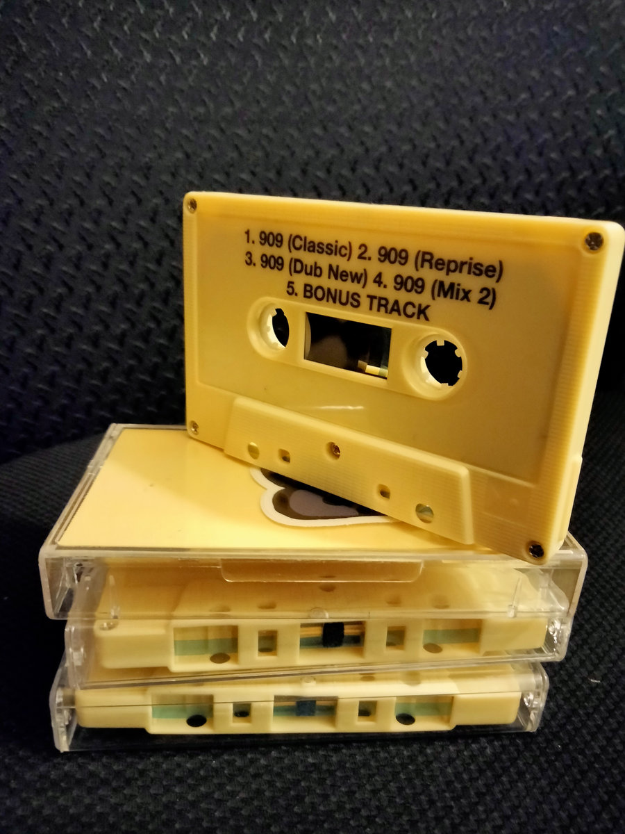 Classic 909 cassette tape edition | Scott Grooves