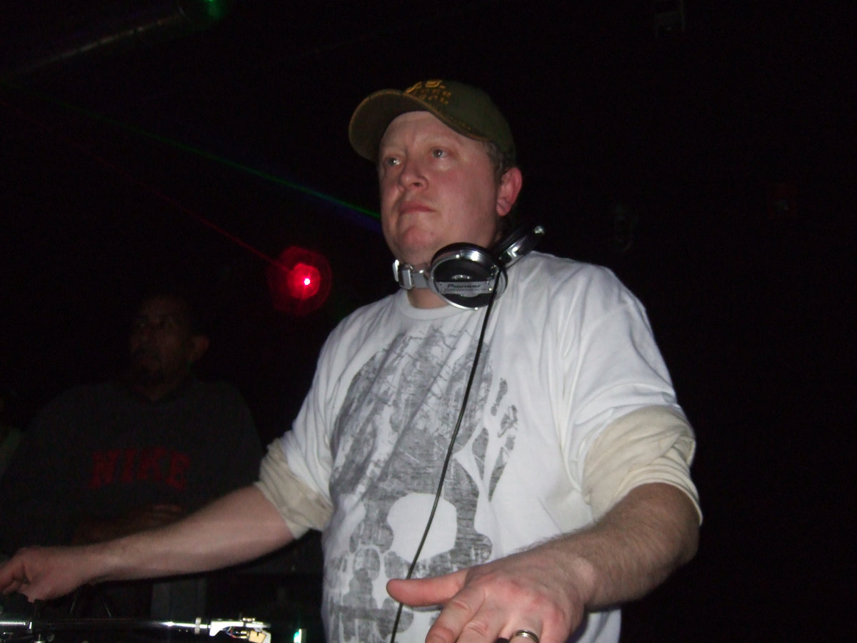 Ron D Core Live on Groovetech in Seattle | Ron D Core | Dr