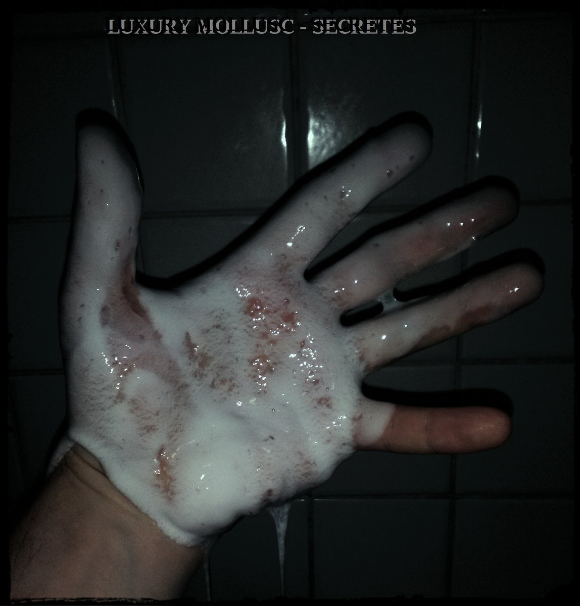 SECRETES cover