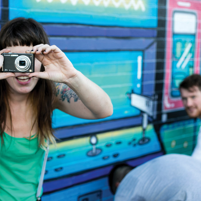 earth wanderlust t strap