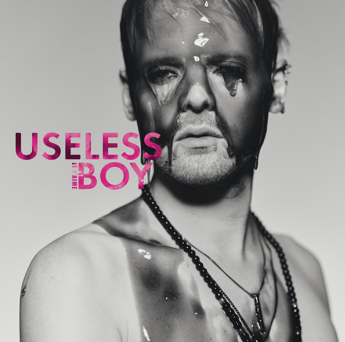 MD167 - JE T'AIME "Useless Boy"