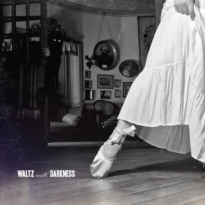 Pochette de Waltz With Darkness par Plain Street