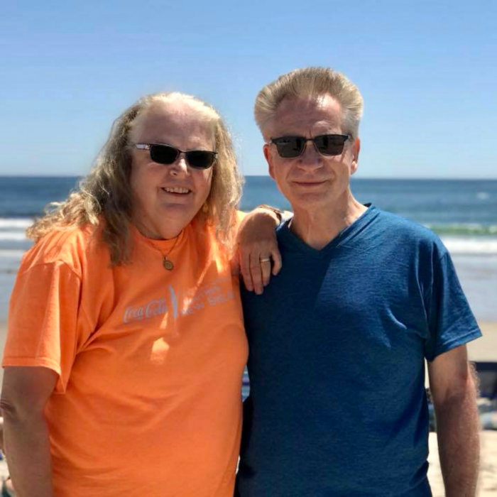 Shades of gray Acoustic Angels Frank and Jacqueline Gesek