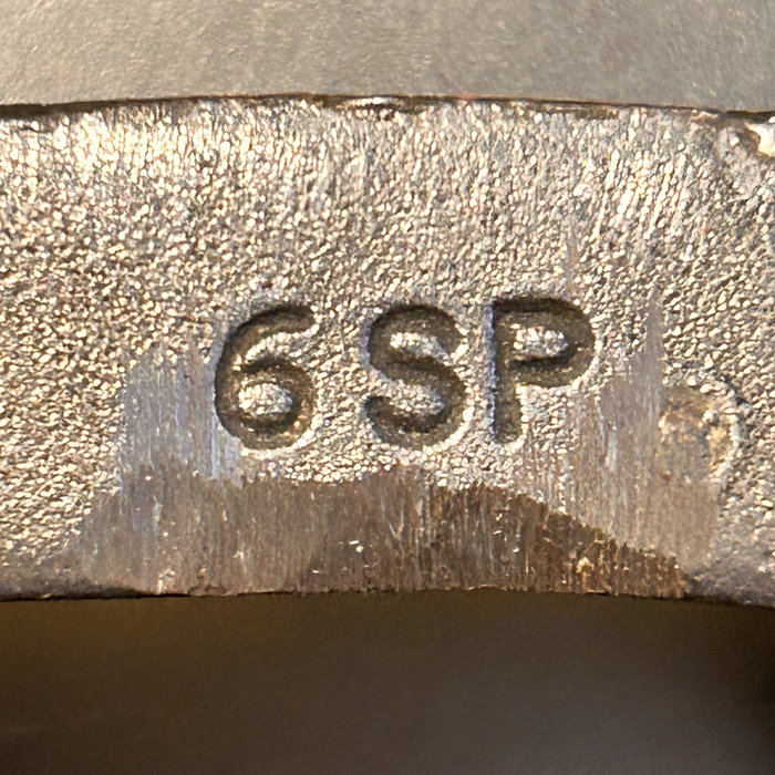 6SP | Knurl