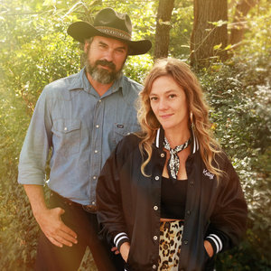 Don't Miss You At Austin (feat. Dan Dyer)Kelley Mickwee, Dan Dyer cover