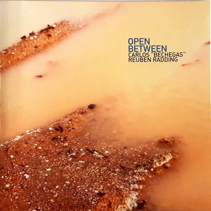 Bechegas Brüssel - Kühlspot
" OPEN BETWEEN "
by Carlos Bechegas
