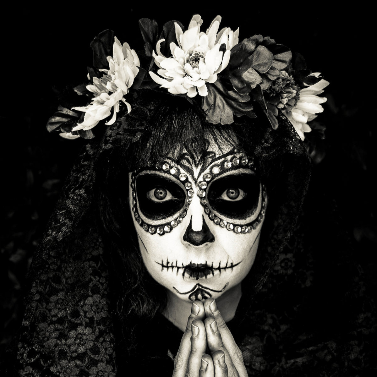 La Chanson Noire - Evergloom  ragingplanet