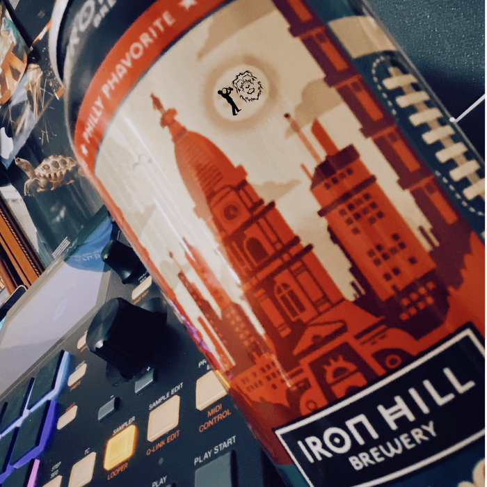 IRON HILL Jazzy lion man