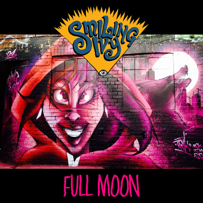 Full Moon | Smiling Ivy