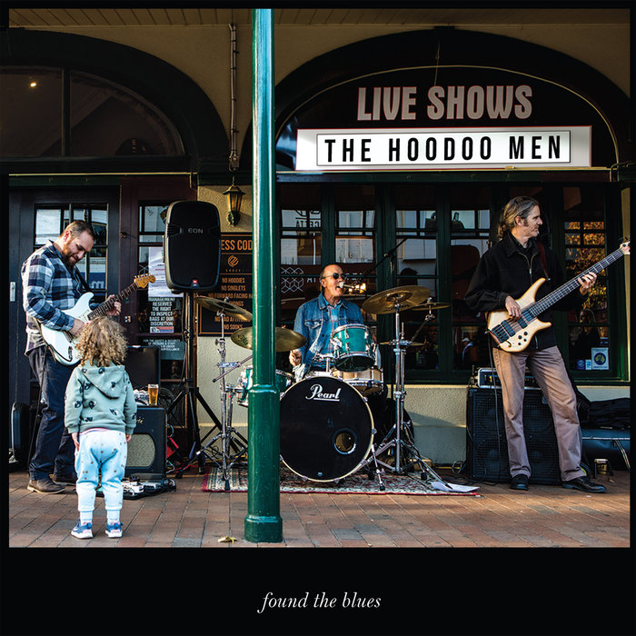 dry as a bone the hoodoo men