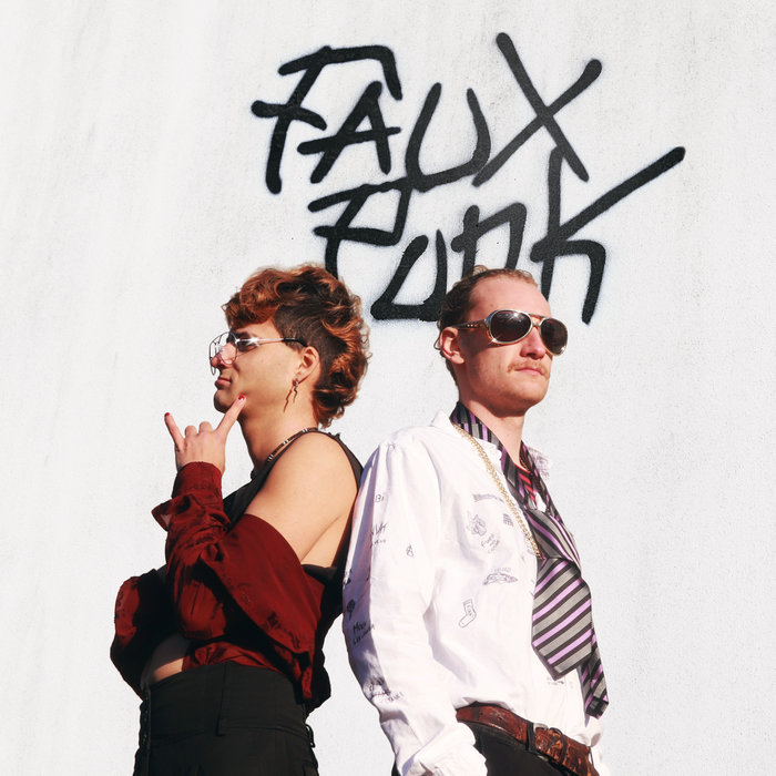 FAUX PUNK, by Les Crêtes Brûlées